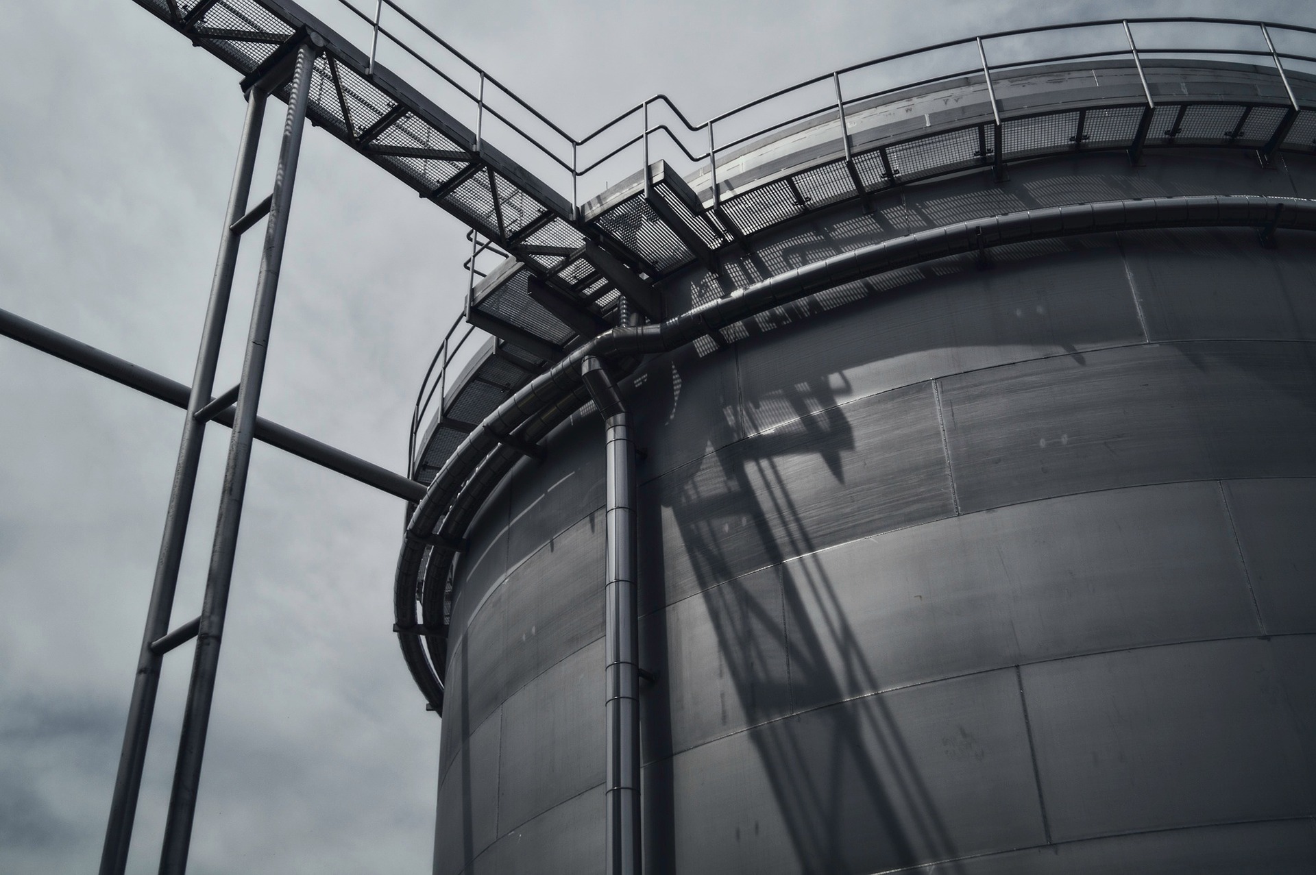 steelwork-1031485_1920
